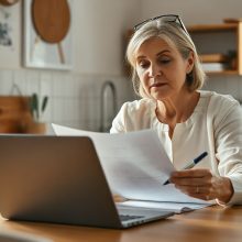 Aide à domicile : quel coût après le crédit d'impôt de 50 % ?